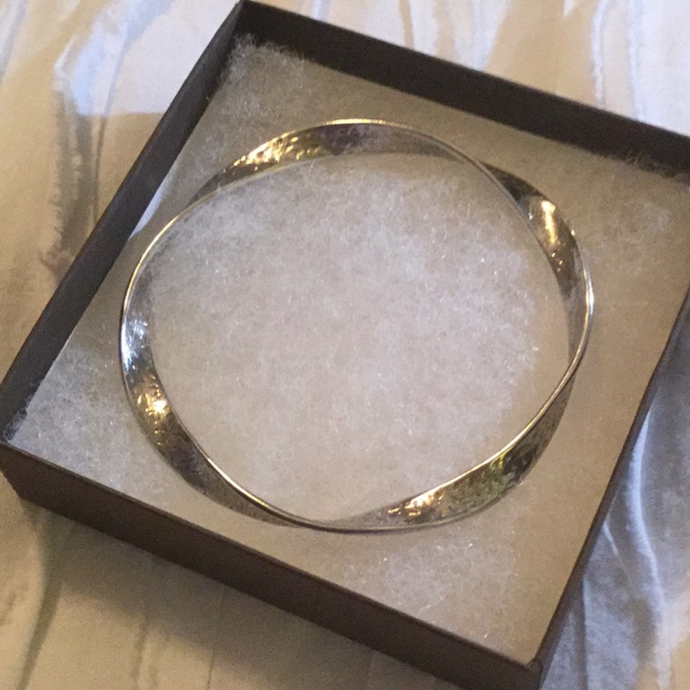 Silpada bangle